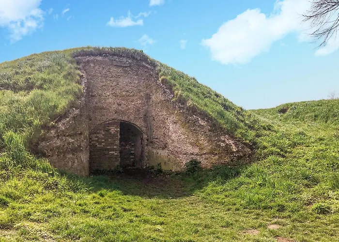 Botel 2 Bedroom Lovely Ship In