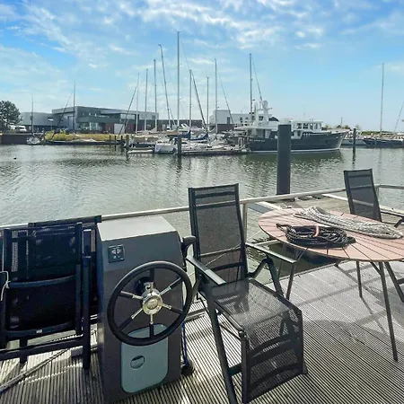 2 Bedroom Lovely Ship In 헬레보에스루이스