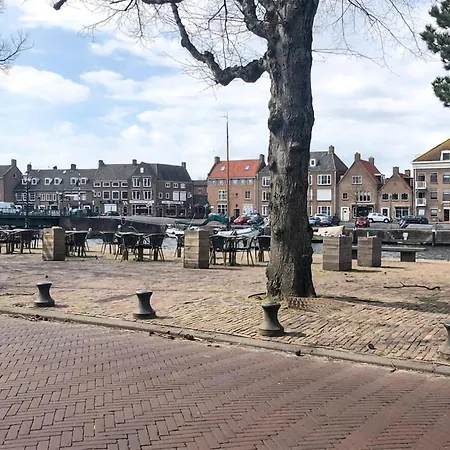 보트호텔 2 Bedroom Lovely Ship In 4*